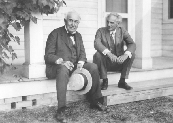 Henry-Ford-with-Thomas-Edison